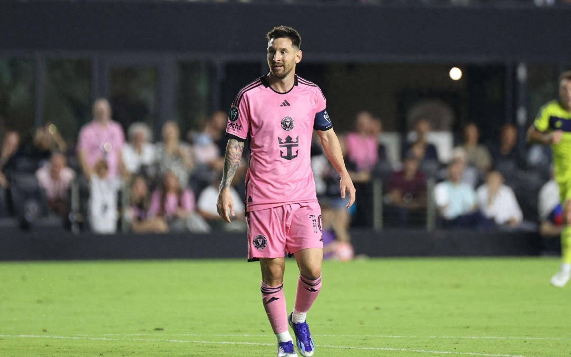 188体育首页-梅西在塞尔维亚队比赛中晋级下一阶段，重返赛场引发热议！